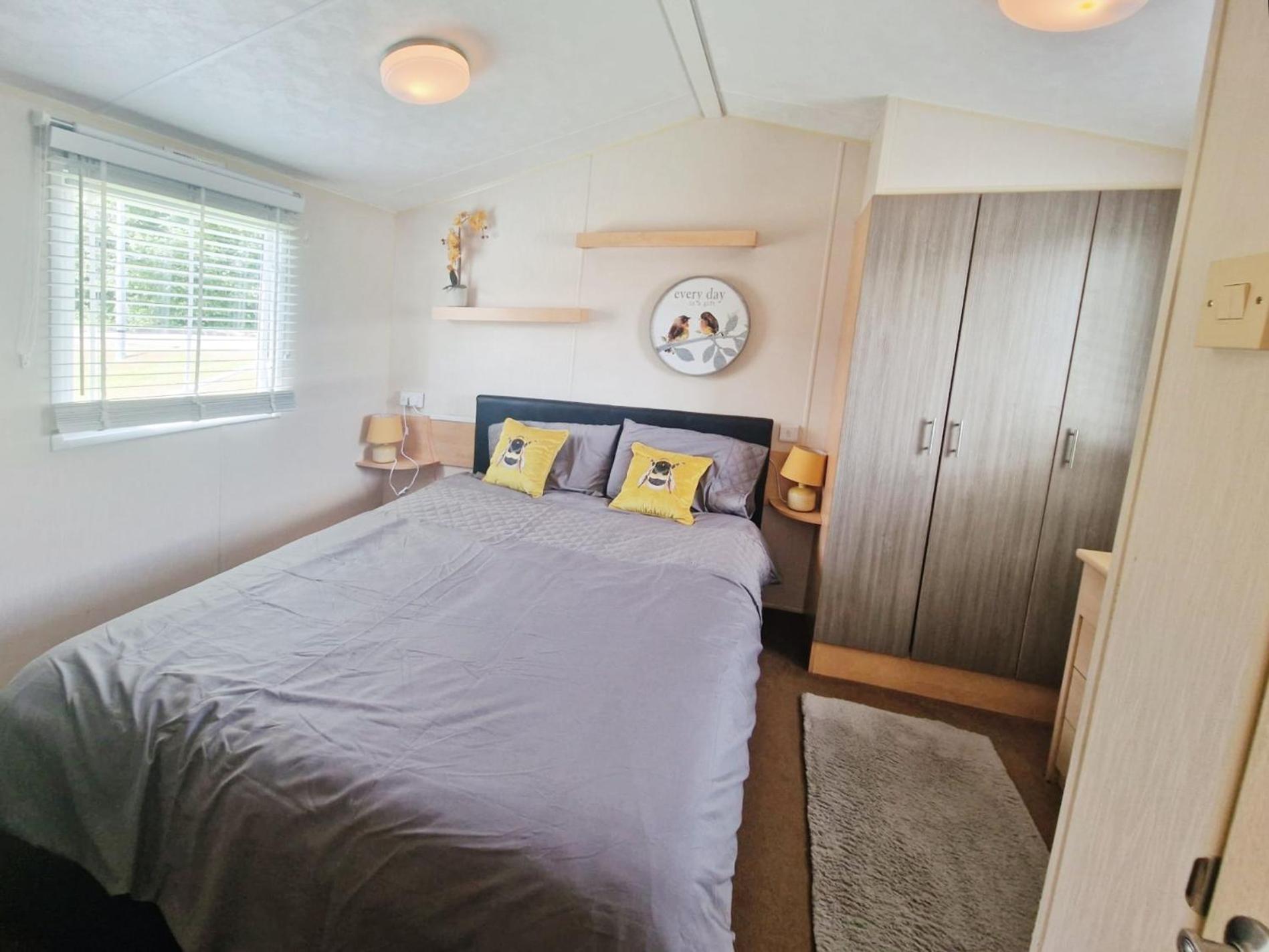 Lakeside Cotswold Holiday Home Cirencester Ngoại thất bức ảnh