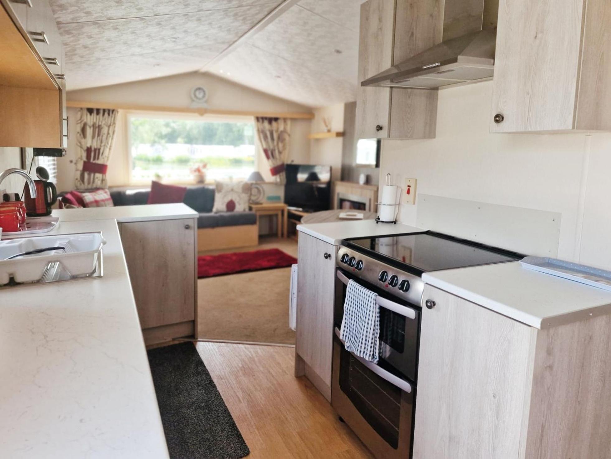 Lakeside Cotswold Holiday Home Cirencester Ngoại thất bức ảnh